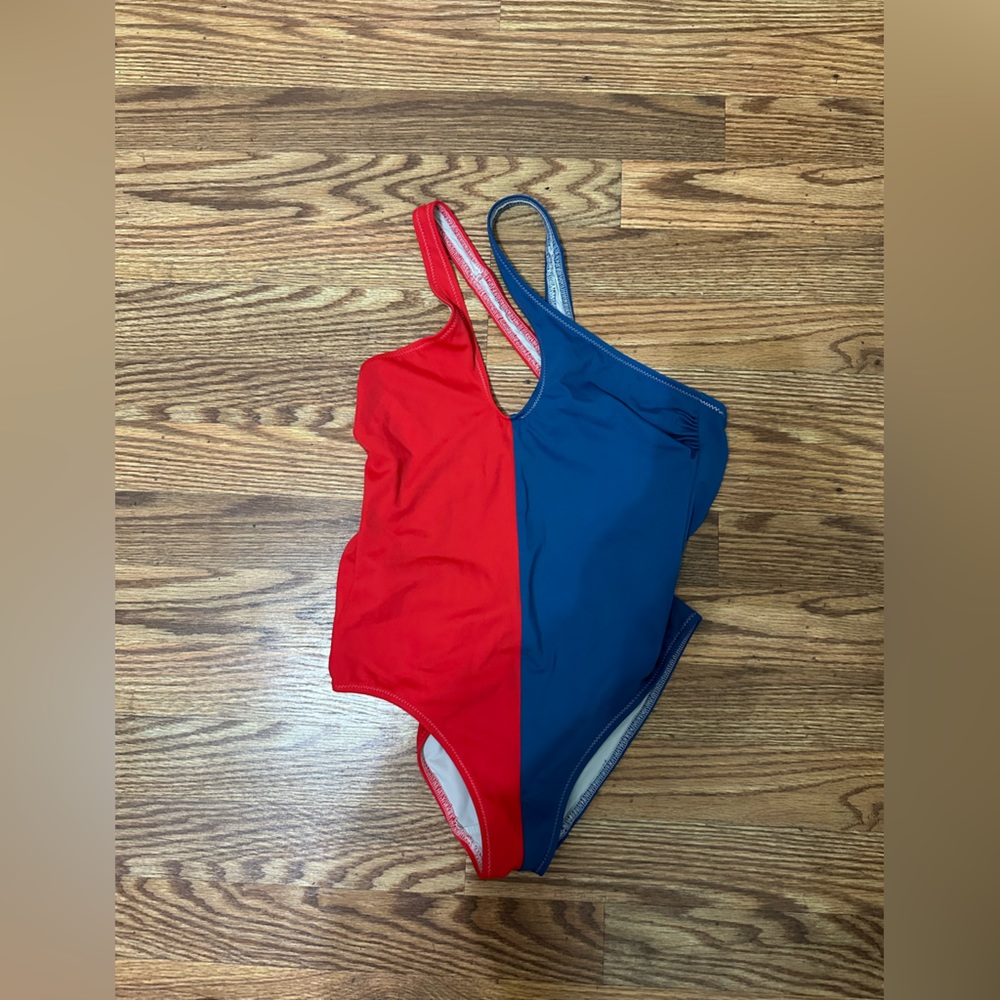 One piece Bathing suit